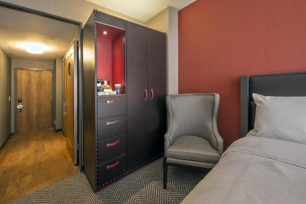 four_points_sheraton_22's photo