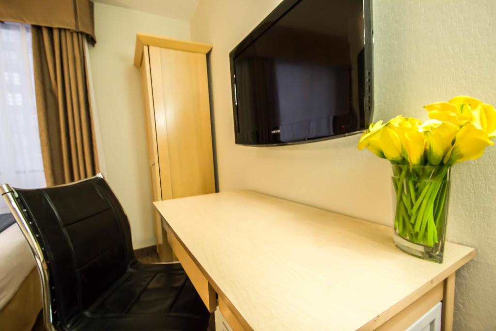 hotel_hudson_river_17's photo