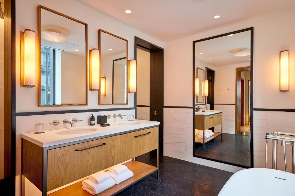 pendry_manhattan_16's photo