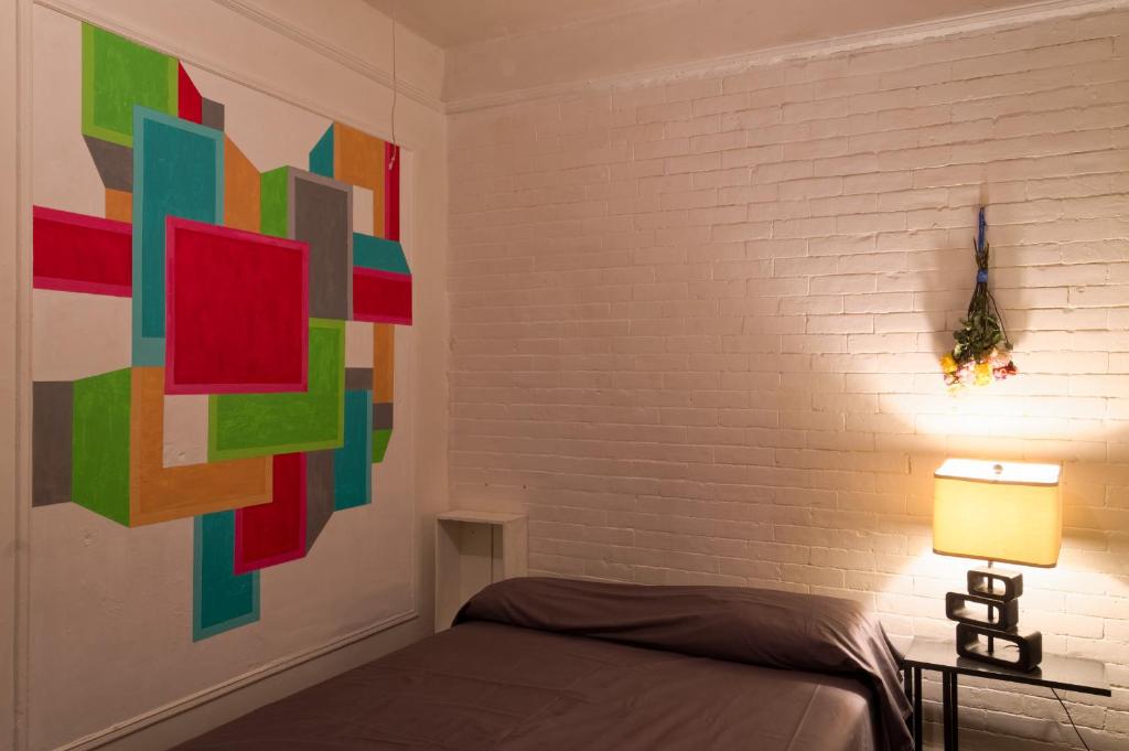 Carlton_arms_4's photo