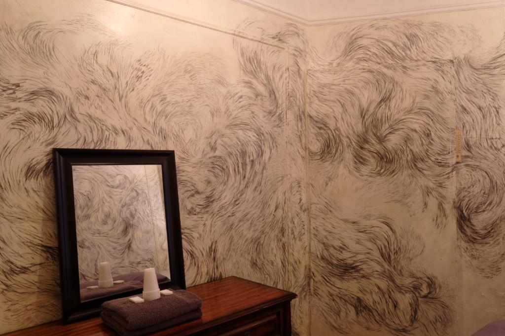 Carlton_arms_8's photo