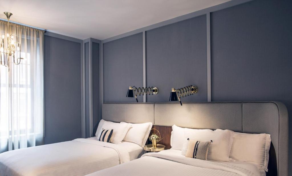 Evelyn_nomad_11's photo