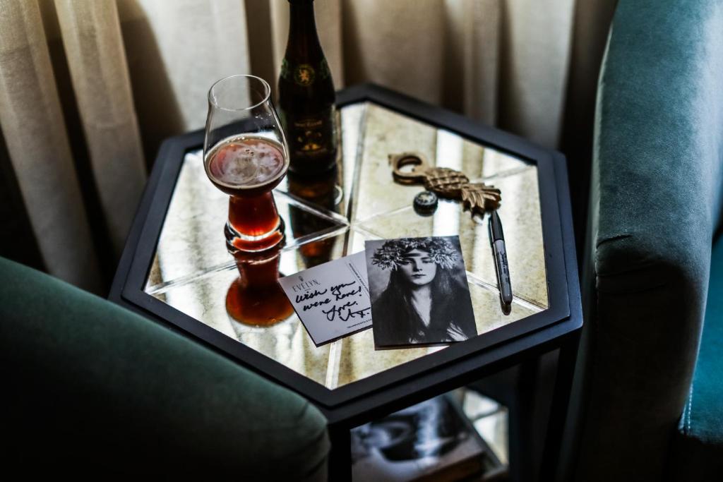 Evelyn_nomad_20's photo