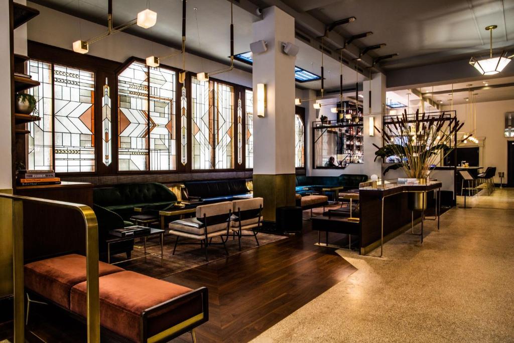 Evelyn_nomad_29's photo