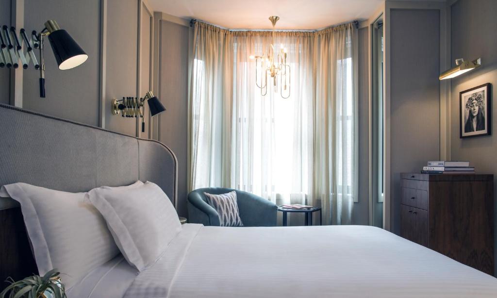 Evelyn_nomad_7's photo