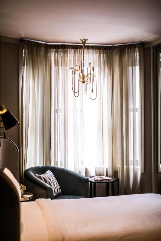 Evelyn_nomad_8's photo