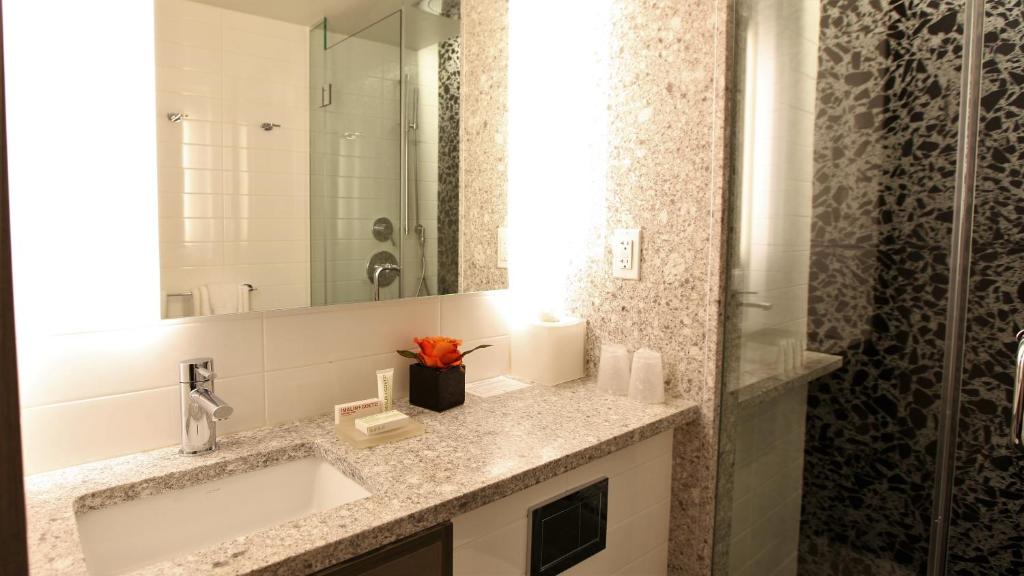 Carnegie_hotel_22's photo