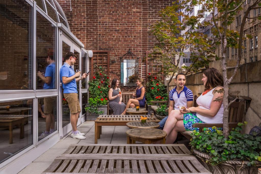 Library_hotel_29's photo