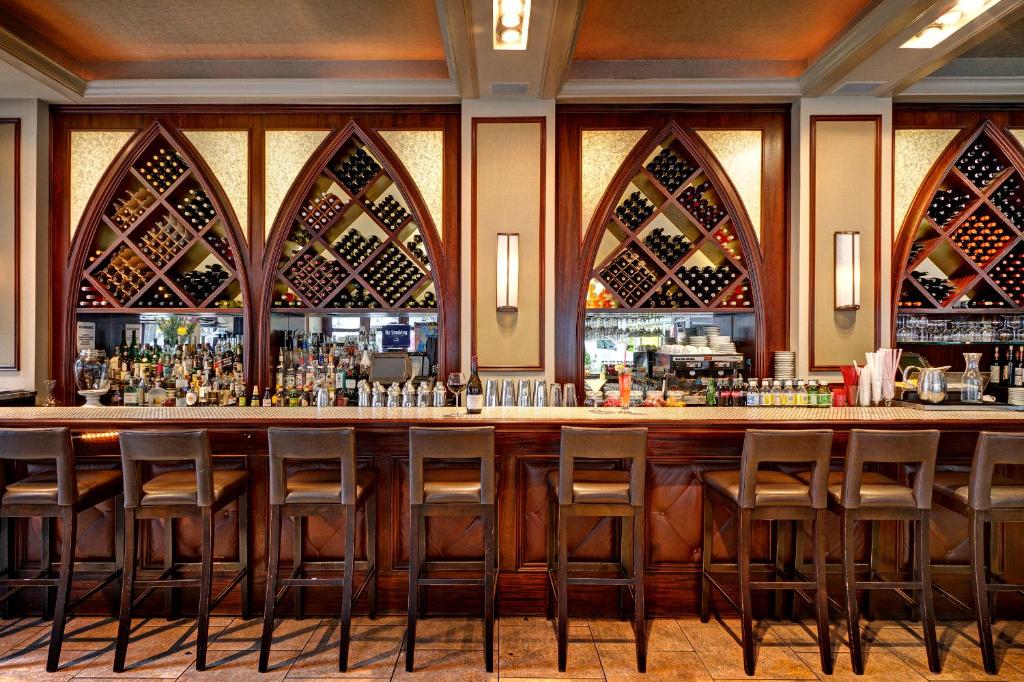 Library_hotel_44's photo