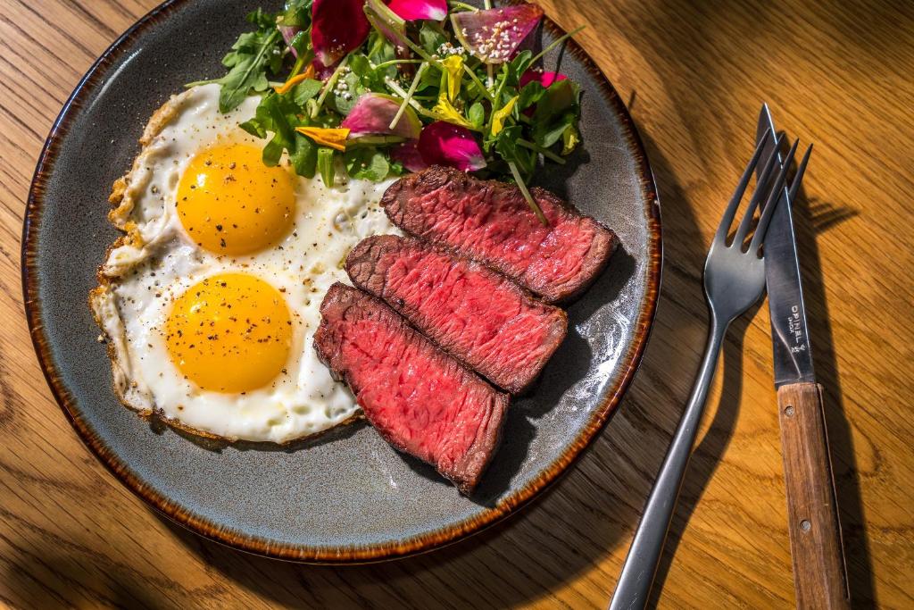 Made_hotel_35's photo