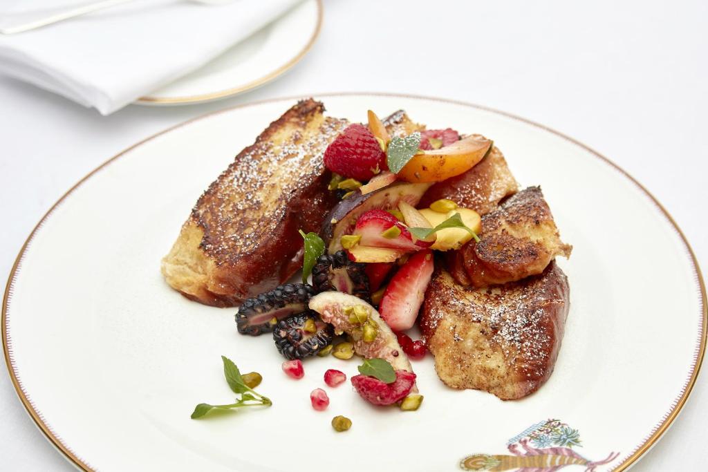 The_whitby_hotel_11's photo