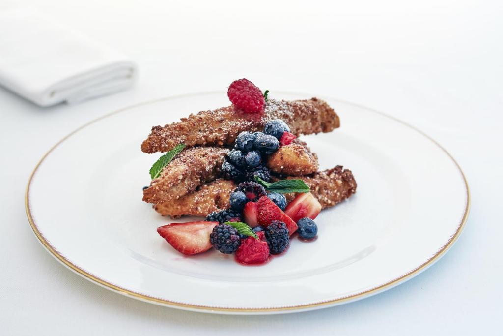 The_whitby_hotel_12's photo