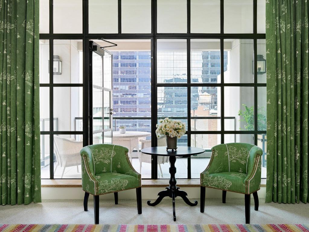 The_whitby_hotel_24's photo