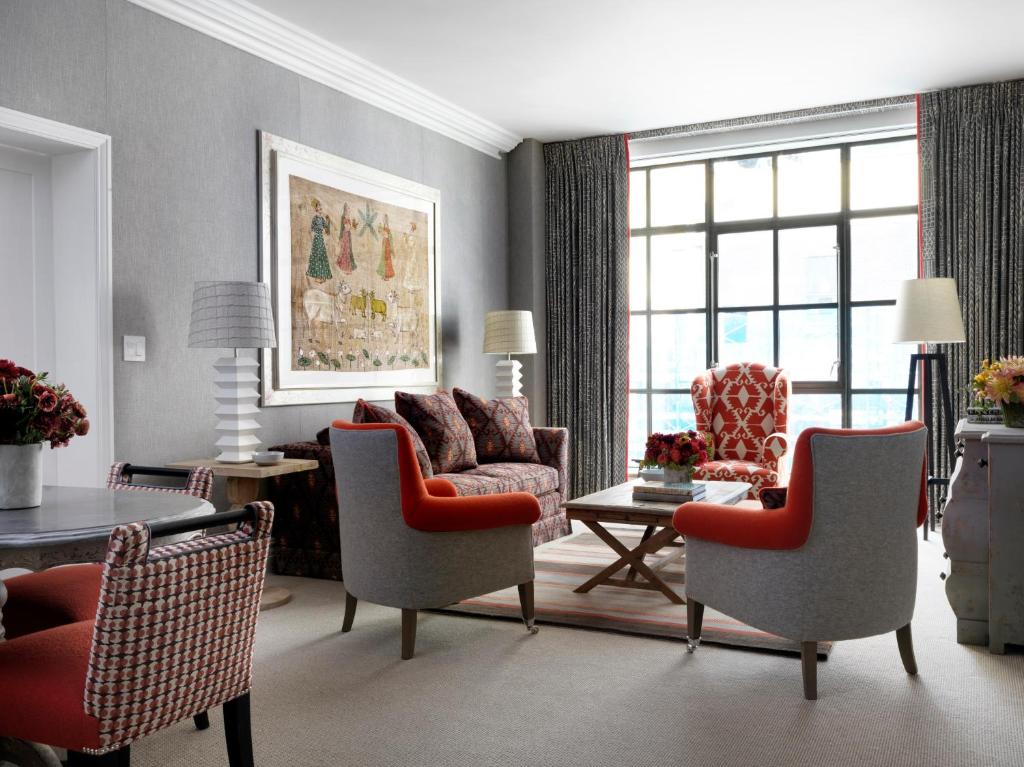 The_whitby_hotel_28's photo