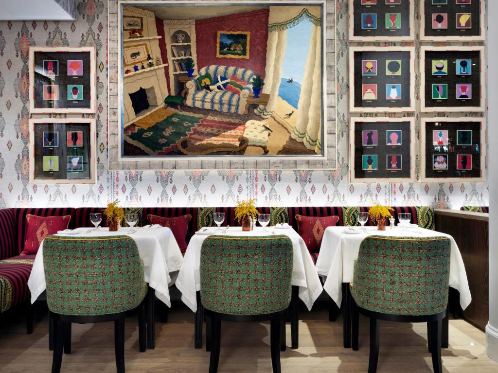 The_whitby_hotel_43's photo