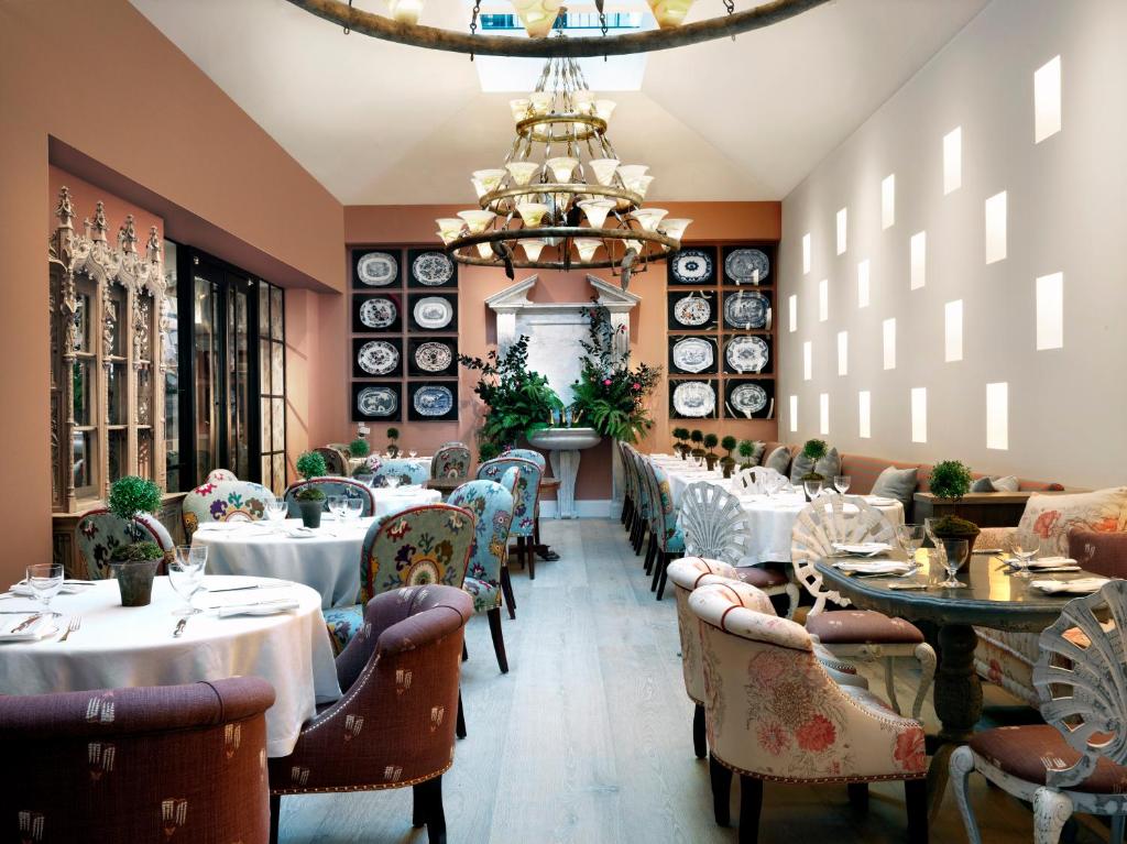 The_whitby_hotel_45's photo