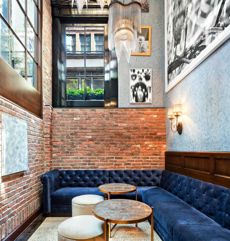 Walker_hotel_23's photo