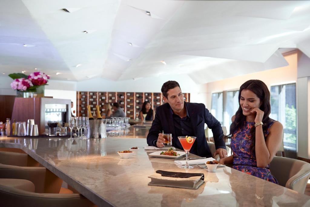 conrad_new_york_38's photo