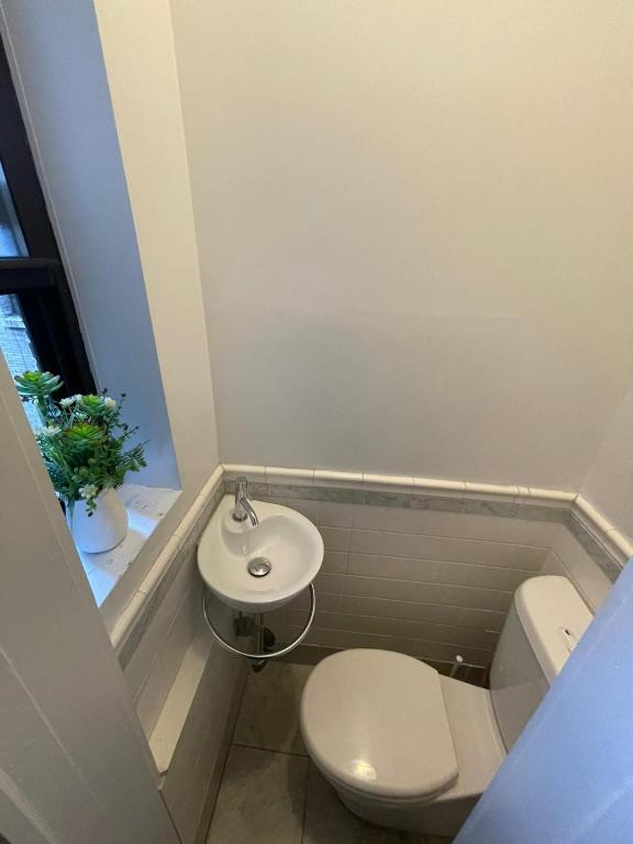 Manhattan_bedrooms_3