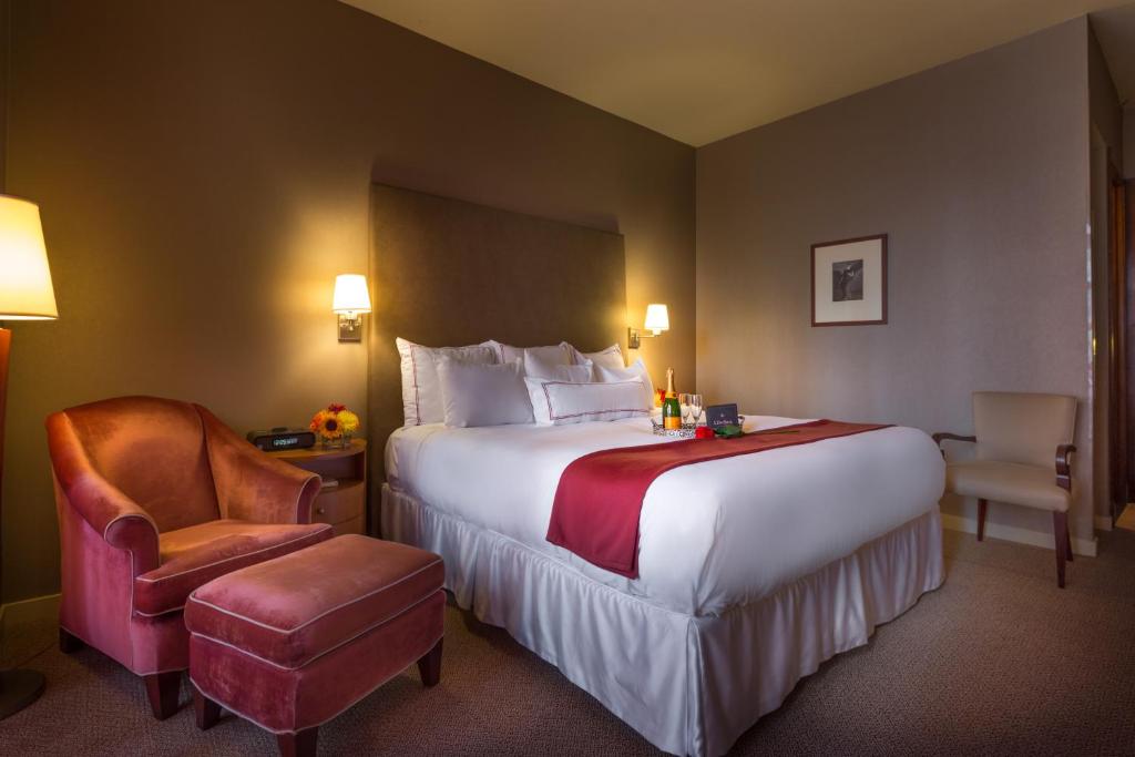 Hotel_giraffe_12's photo