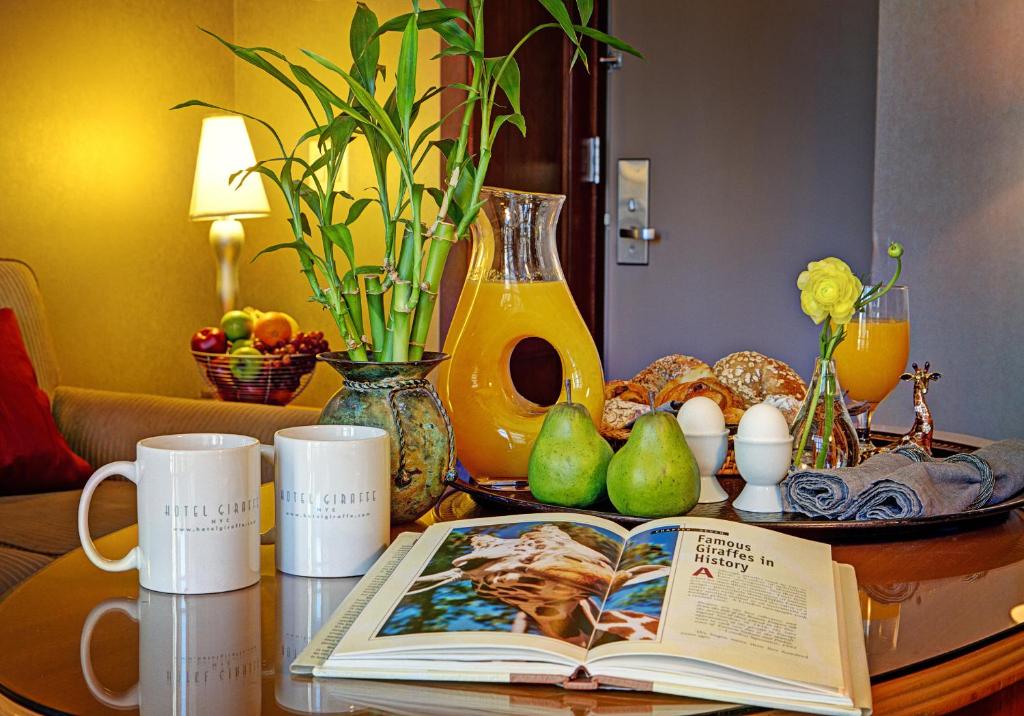 Hotel_giraffe_43's photo