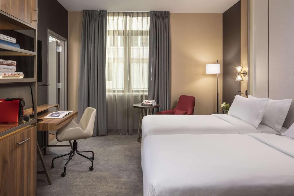 Hotel_nh_collection_2