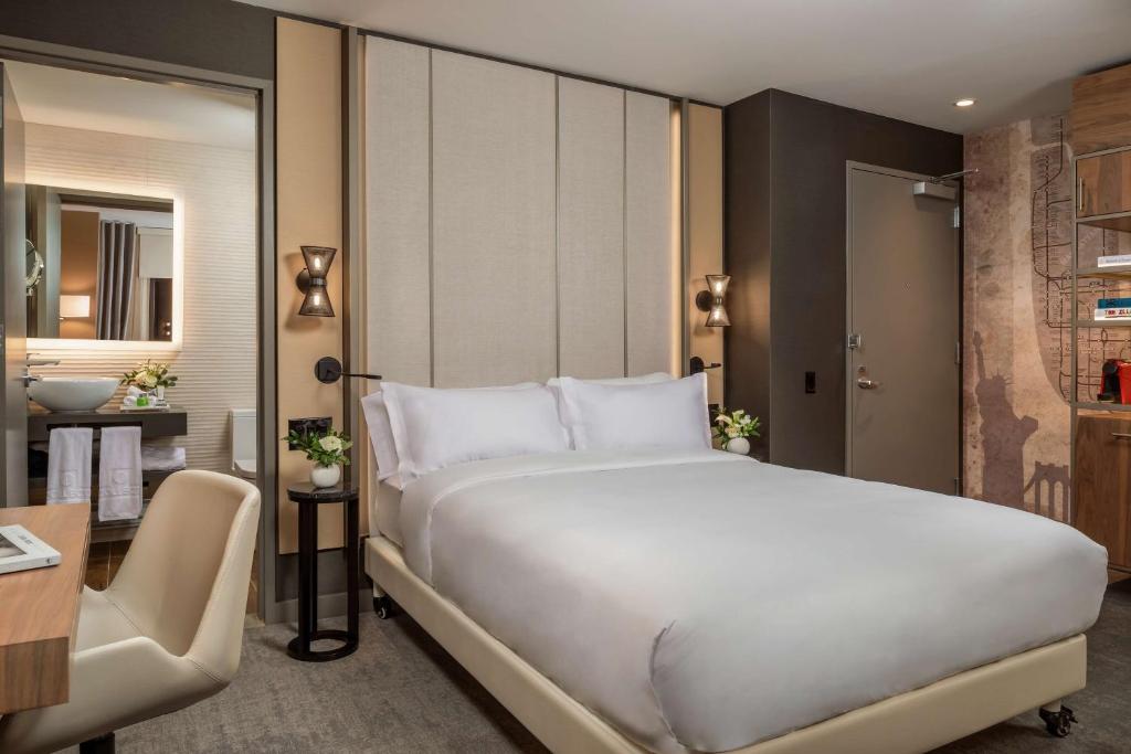 Hotel_nh_collection_43's photo