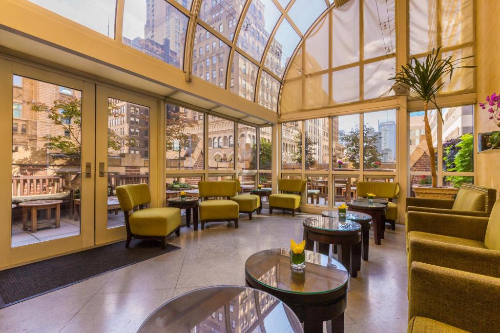 Library_hotel_28's photo