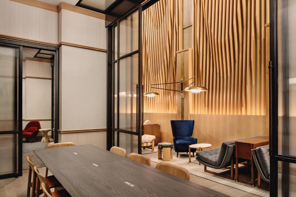 Arlo_midtown_32's photo