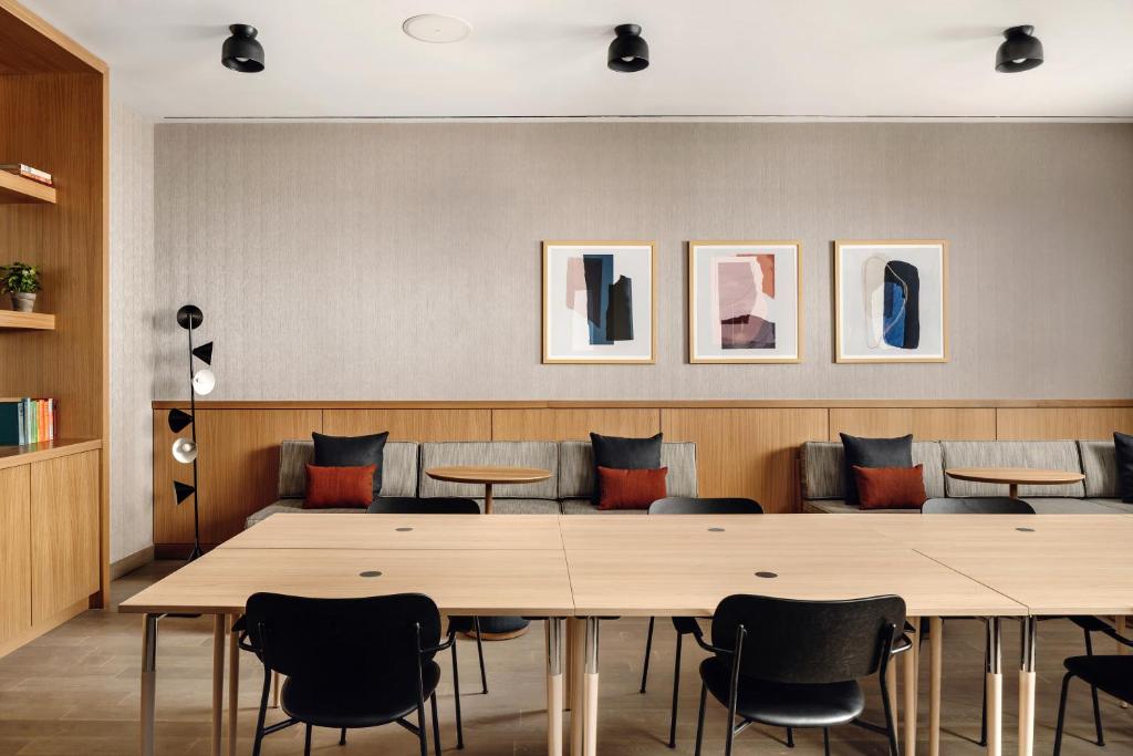 Arlo_midtown_42's photo