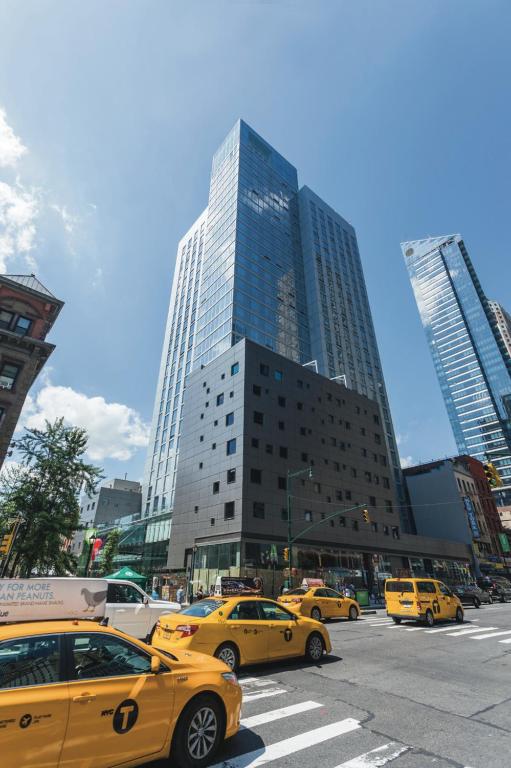 Riu_plaza_23's photo