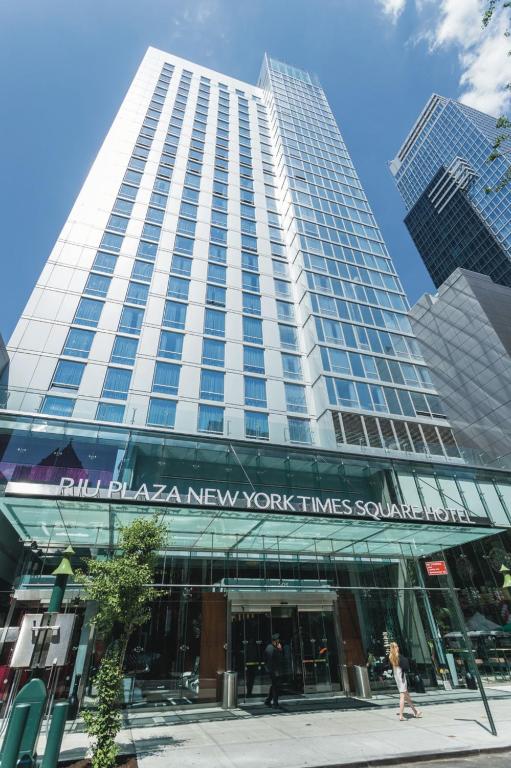 Riu_plaza_24's photo