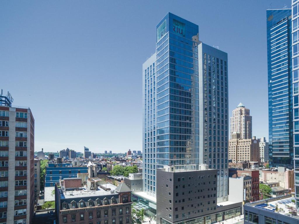 Riu_plaza_25's photo