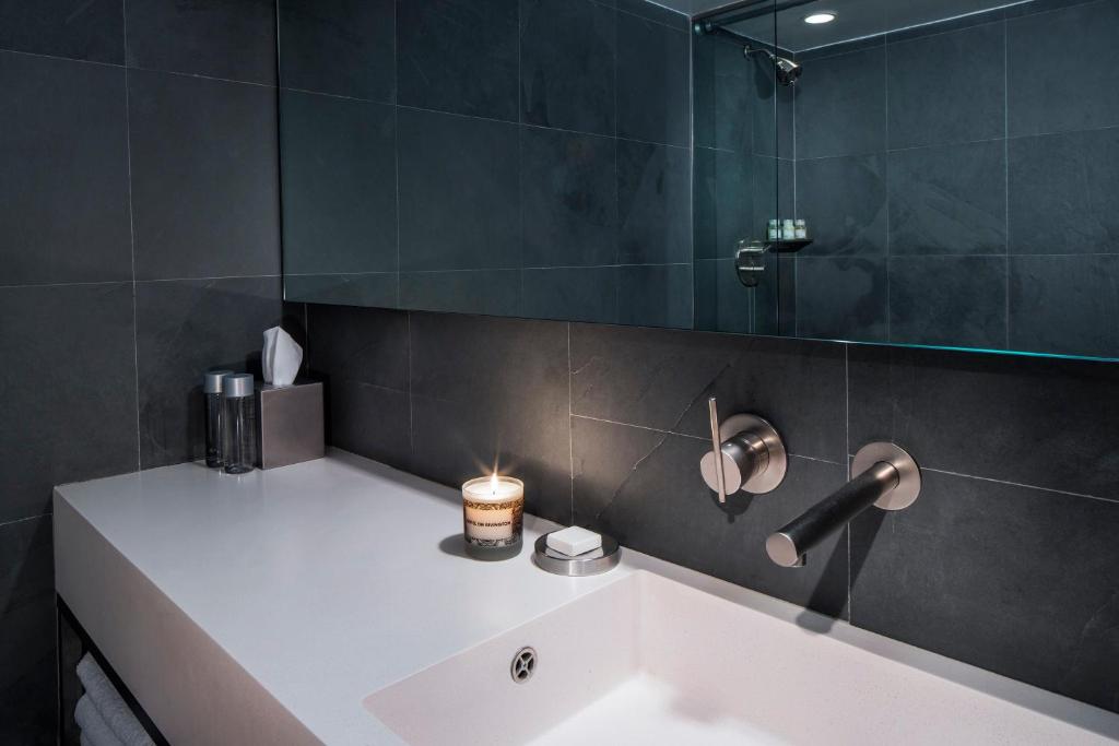 Hotel_rivington_26's photo