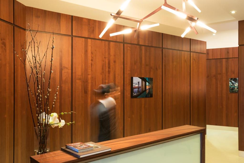 Leon_hotel_30's photo