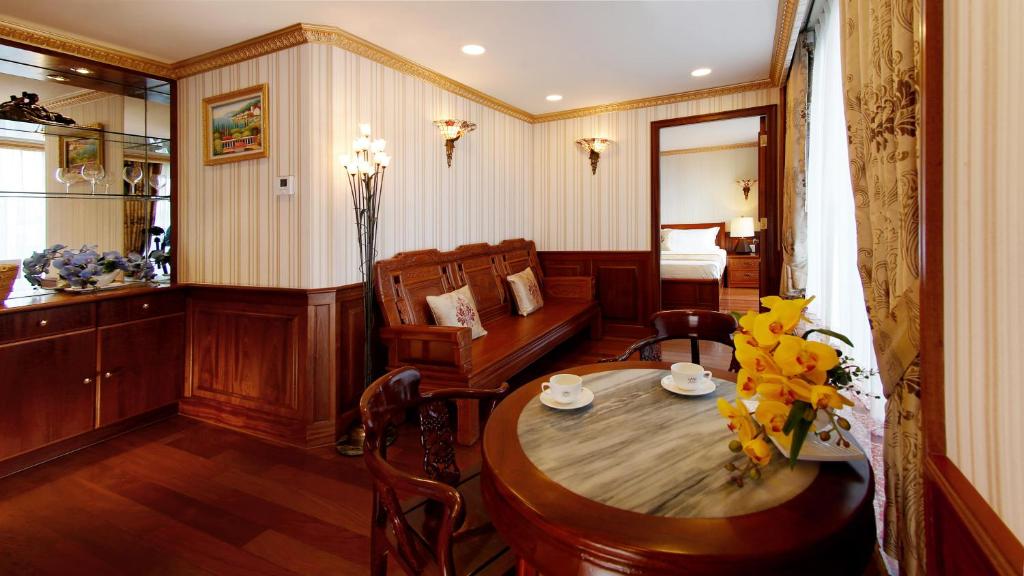 allen_hotel_41's photo