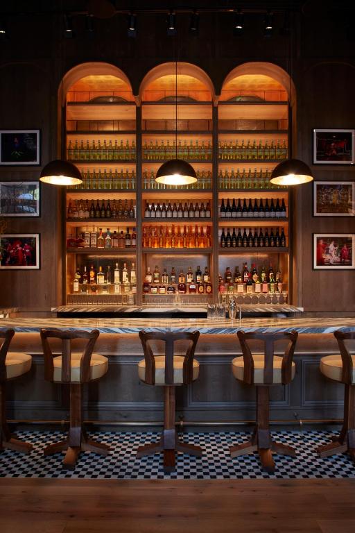 Civilian_hotel_15's photo