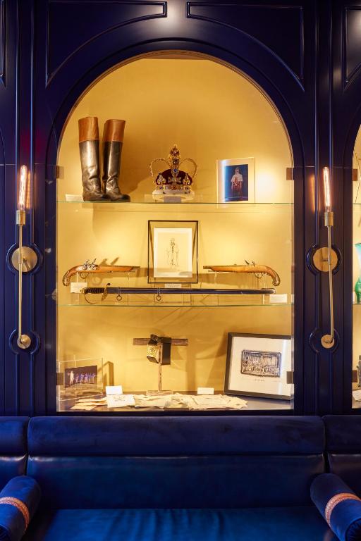 Civilian_hotel_25's photo