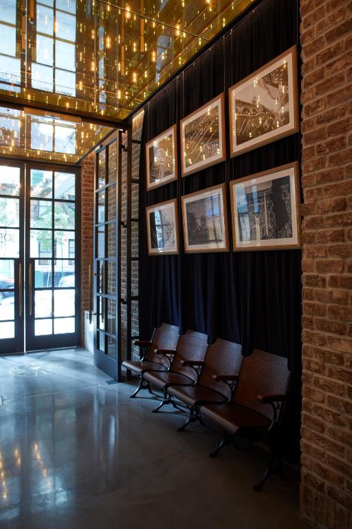 Civilian_hotel_26's photo