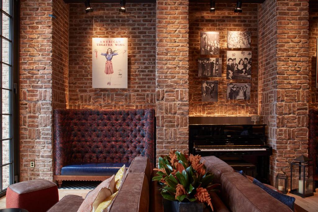 Civilian_hotel_33's photo