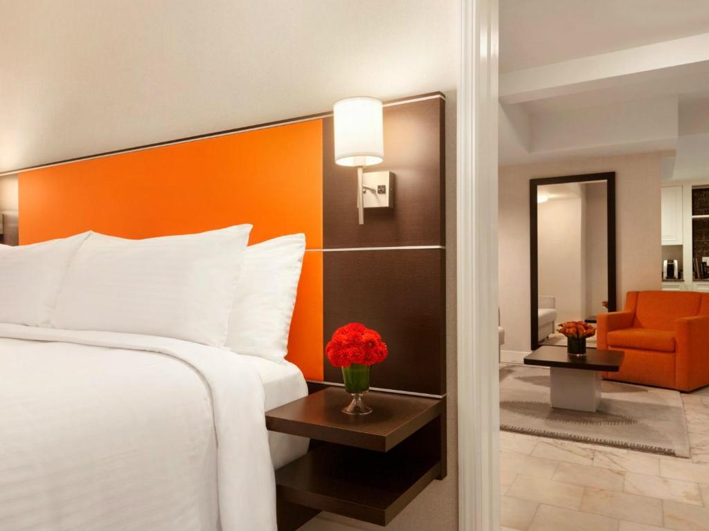 Hotel_edison_29's photo