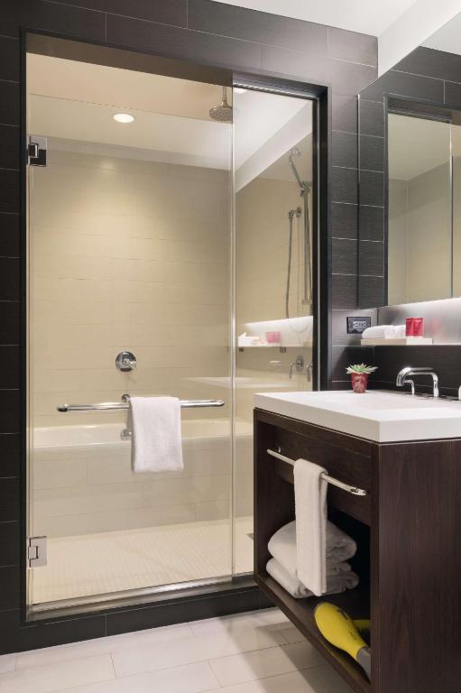 Hyatt_centric_44's photo