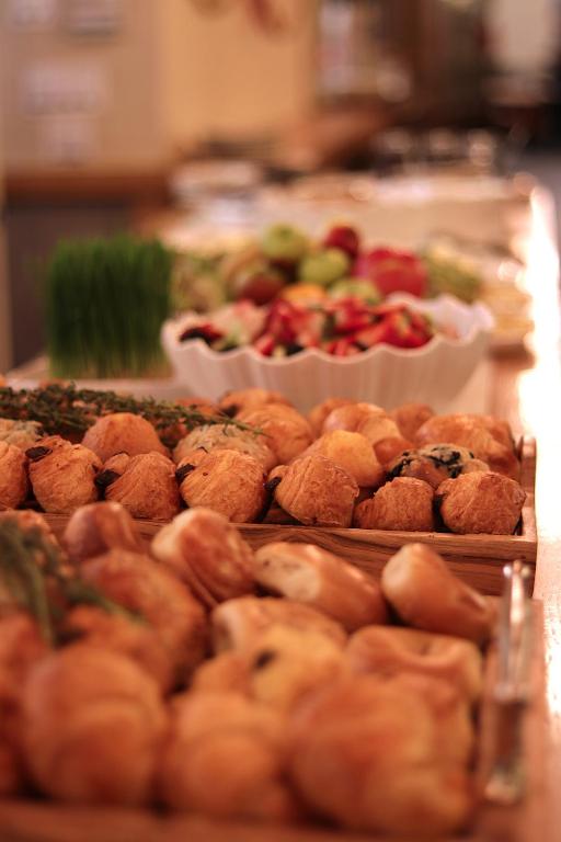 Pearl_hotel_31's photo