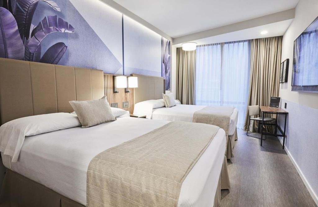 Riu_plaza_29's photo