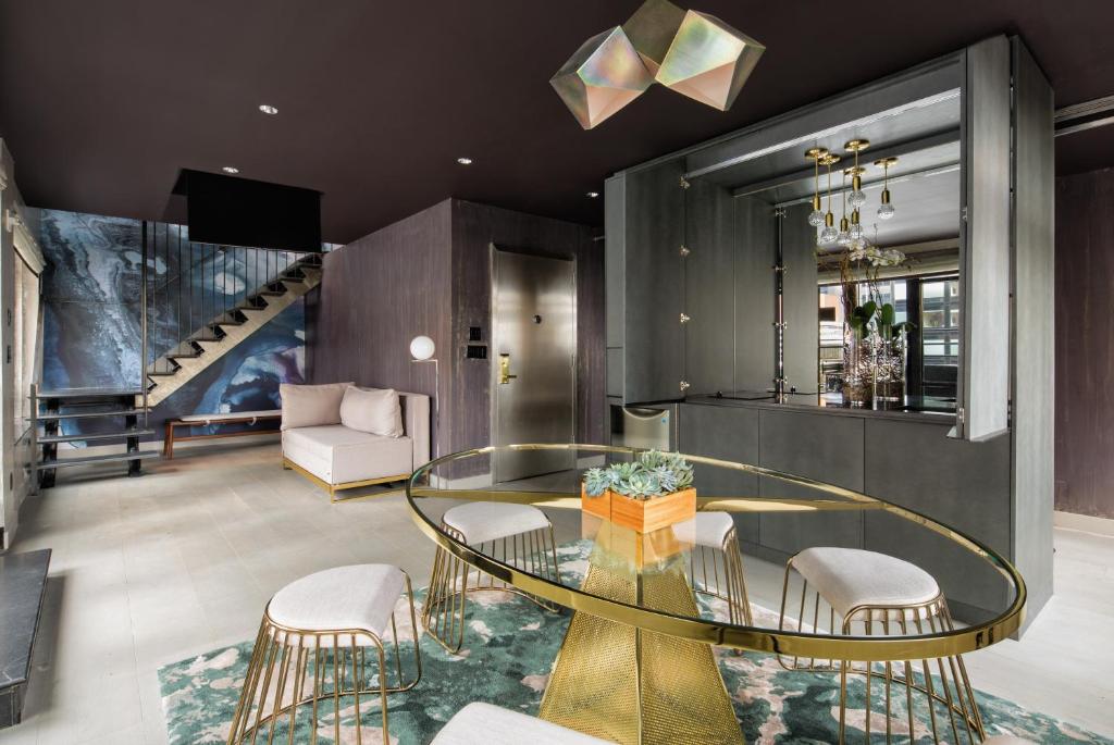 The_time_newyork_41's photo