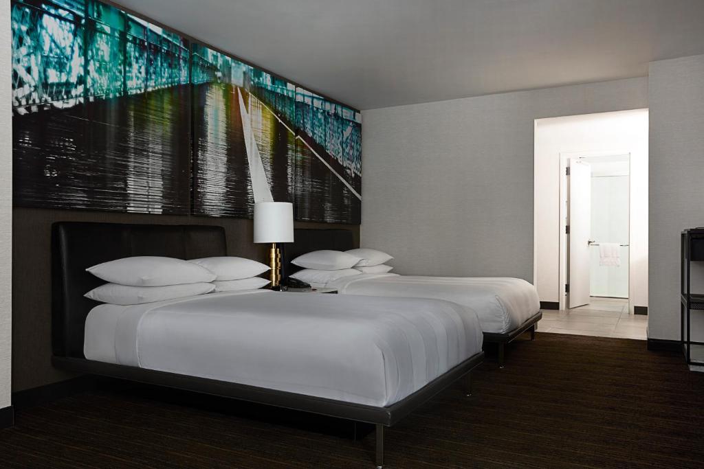 Newyork_marriott_43's photo