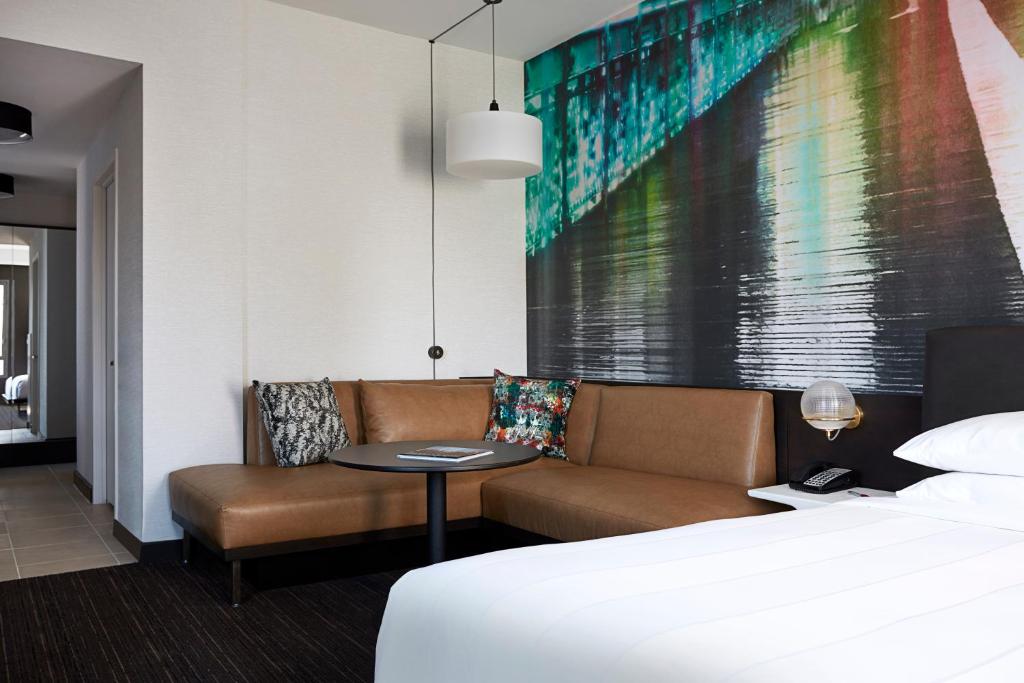 Newyork_marriott_7's photo