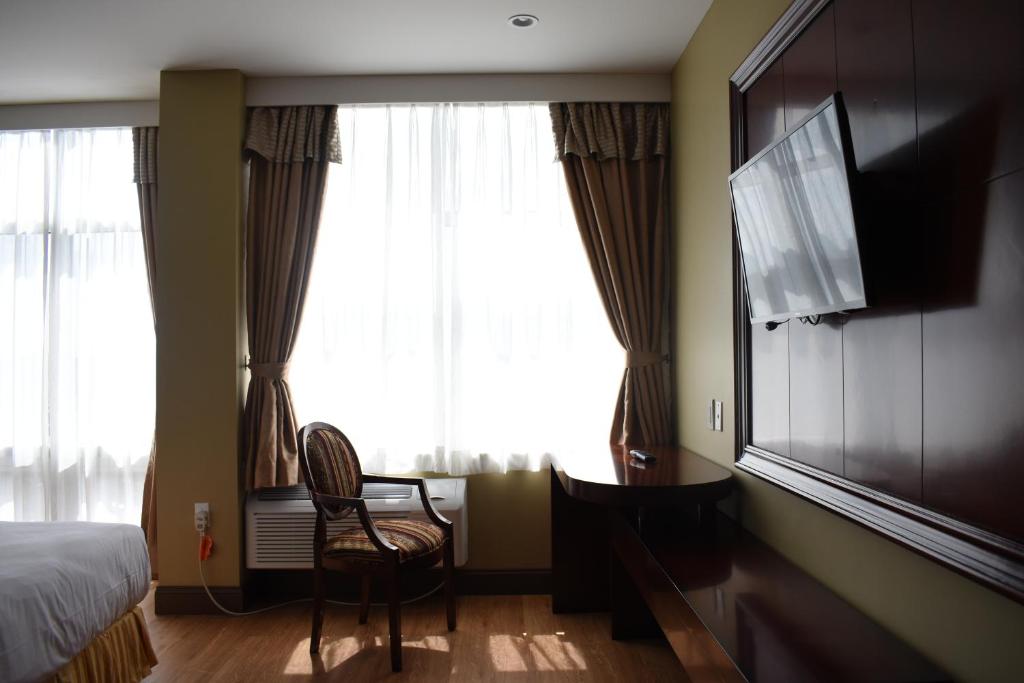 Queens_hotel_11's photo