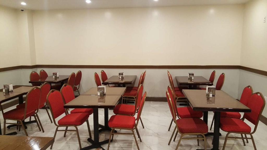 Queens_hotel_22's photo