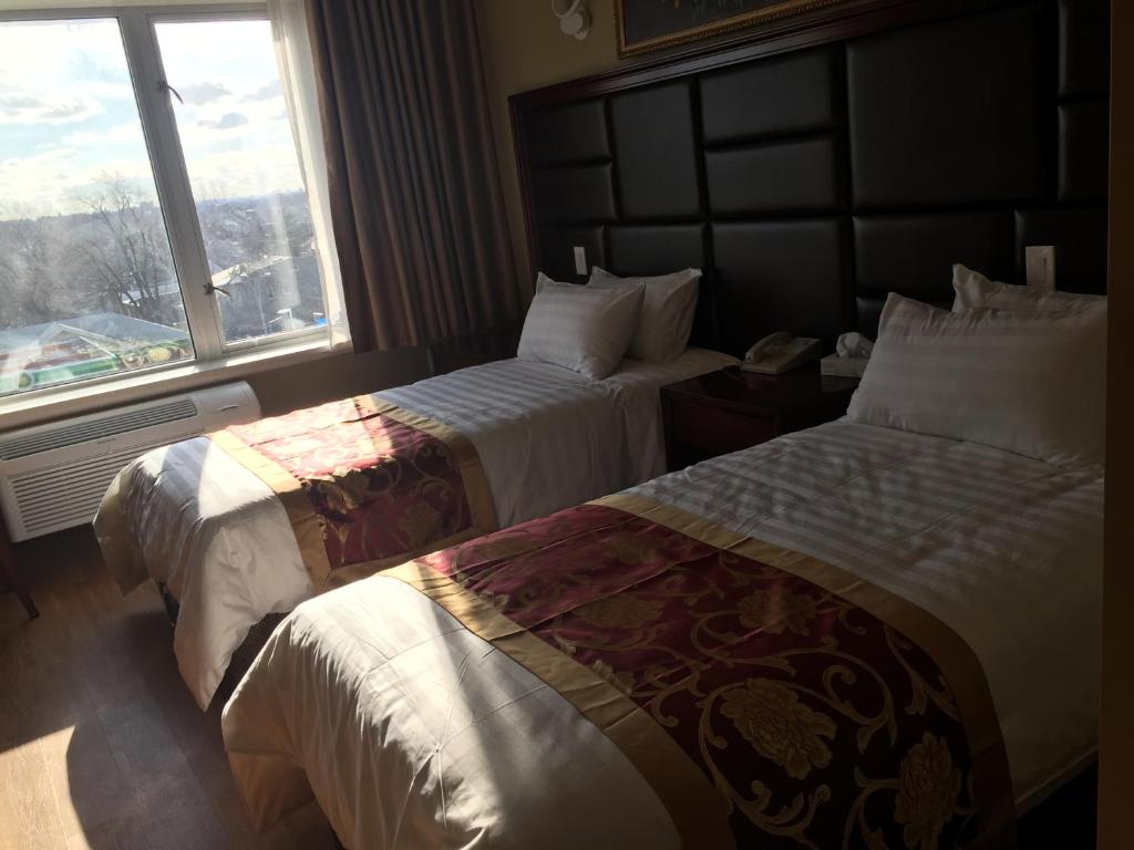 Queens_hotel_33's photo